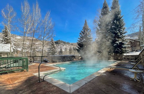 Beaver Creek Apartment | Luxurious Studio w/Shared Hot Tub & Pool/Free WiFi - In Ski-In/Ski-Out Complex!