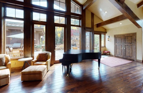 Vail Condo | Luxurious Three Bedroom + Den Penthouse