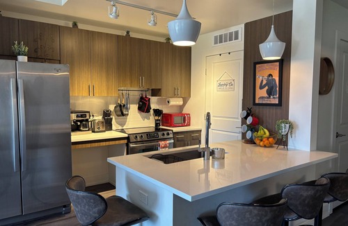 Cherry Creek Apartment | Luxury 1bd/1ba - Rooftop pool, w/d in unit, walkable North Cherry Creek