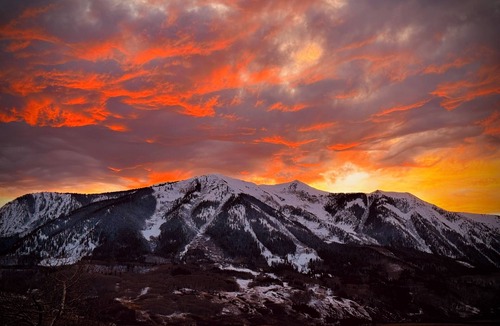 Crested Butte South House | Luxury 3-bedroom townhome in Crested Butte South -Garage WiFi, Fireplace, Views