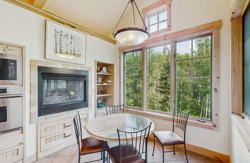Three Peaks House | Luxury 3-Peaks Lodge with waterfalls, wildlife, & wraparound decks