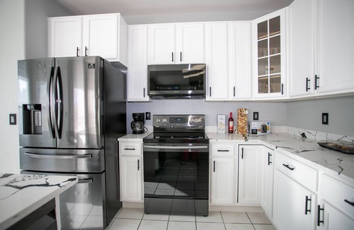 Montbello House | “Luxury 4BR Denver Retreat, Sleeps 10+, Entertainment & Prime Location”