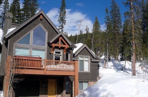 Winter Park House | Luxury 5br 4.5 Bath, 2 Primary Bedrooms! Across from Ski Resort. License 005650