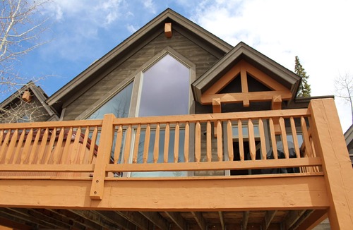 Winter Park House | Luxury 5br 4.5 Bath, 2 Primary Bedrooms! Across from Ski Resort. License 005650