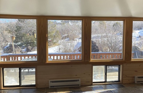Mesa Cabin | Luxury Cabin on 20 Acres with Mountain Views