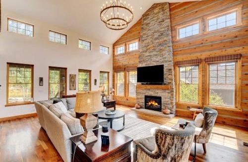 Rendezvous House | Luxury Chalet #250 With Hot Tub, Gas Fire Pit & Great Views - 500 Dollars Of FREE Activities & Equipment Rentals Daily