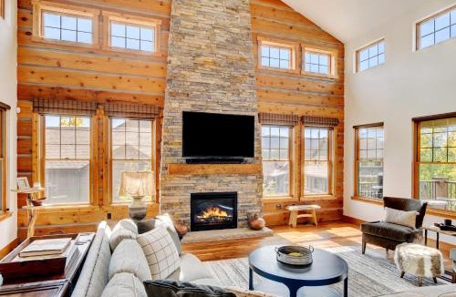Rendezvous House | Luxury Chalet #250 With Hot Tub, Gas Fire Pit & Great Views - 500 Dollars Of FREE Activities & Equipment Rentals Daily
