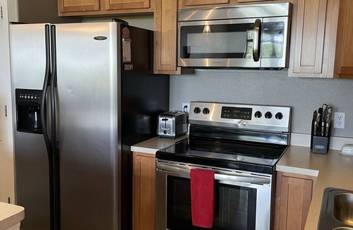 Lone Tree Apartment | Luxury condo in Lone Tree Colorado near Light Rail Station