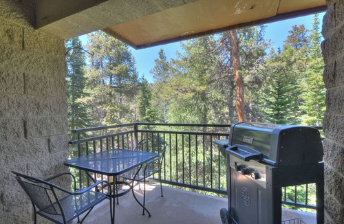Warrior's Mark Condo | Luxury Condo steps away from Peak 9 chairlift/Main St. Best Breck has to offer!