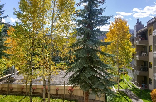 Avon Condo | Luxury Condo w/FREE WiFi, Parking, Heated Pool, Hot Tubs, Skier Shuttles
