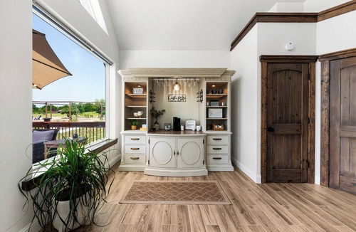 Point House | Luxury Couples Suite #4