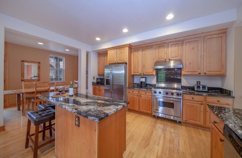 Winter Park House | Luxury Downtown Condo - Private Hot Tub! Walk to Dining and Ski Bus.