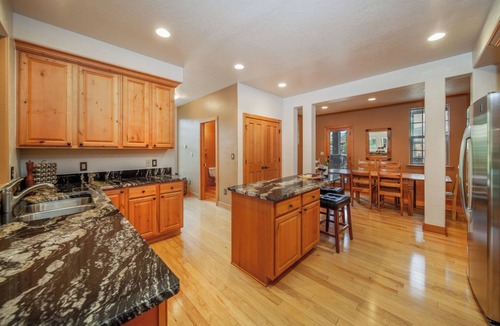 Winter Park House | Luxury Downtown Condo - Private Hot Tub! Walk to Dining and Ski Bus.