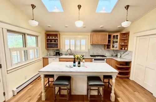 Whittier House | Luxury Dream Cottage - Hot Tub, 3 blocks from Pearl Street, and 5 outdoor patios