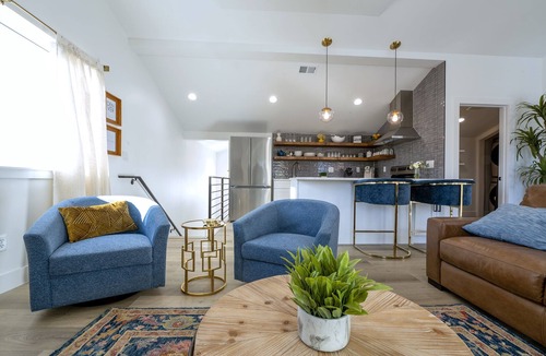Morse Park Apartment | Luxury Escape near Red Rocks, Dwtn & Mtns!