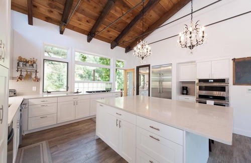 Durango House | Luxury Home - 8 Acres - 7 Min to DGO - Pool Table/Fire Pit/Amazing Views