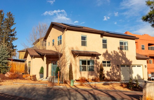 West Colorado Springs House | Luxury Home, Hot Tub, Child/Pet-Friendly, Cool Art