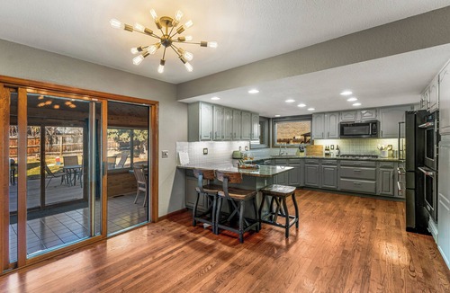Scenic Heights House | Luxury Home/Hot Tub/Theater/4,500 Sq. Ft./Near Olde Town Arvada