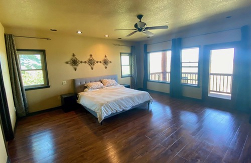 Larkspur House | Luxury home on 120 acres. Amazing Views. 6-beds