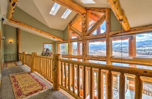 Fraser House | Luxury Home w/Hot Tub & Winter Park Ski Mtn Views!