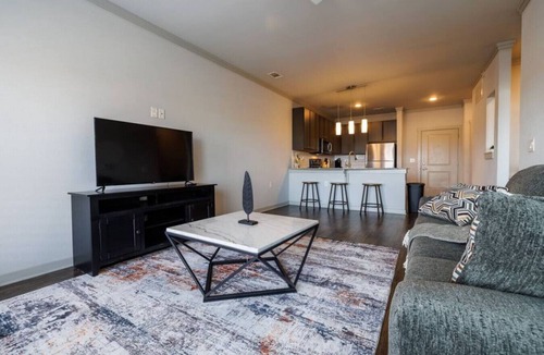 Aurora Apartment | Luxury Living in Aurora