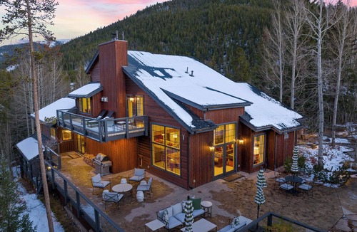 Lakeside Village House | Luxury Mountain Estate w/Indoor Pool, Gym & Hot Tub Near Keystone | Sleeps 21
