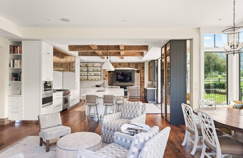 Aspen House | Luxury Mountain Retreat with Breathtaking Views and Expansive Backyard