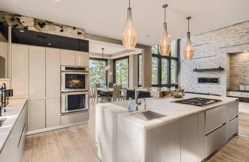 Homestead House | Luxury Mtn Home With A Sauna And Speakeasy Near To Red Rocks