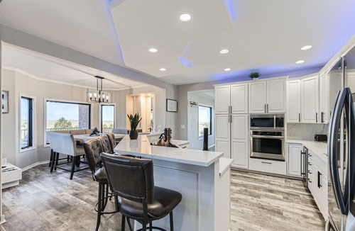 Parker Villa | Luxury Parker Mansion w/Bar, B-Ball & Hot Tub