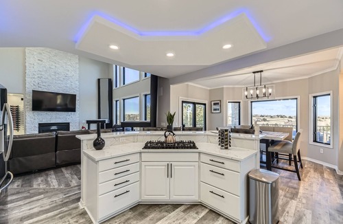 Parker Villa | Luxury Parker Mansion w/Bar, B-Ball & Hot Tub