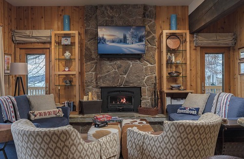 Steamboat Springs House | Luxury + Pool/Hot Tub + Ski in/Ski out - Right-O-Way Chalet