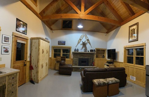 Purgatory House | Luxury, Rustic Mountain Estate Ideal for Family Reunions - Barn/Saloon, Pavilion
