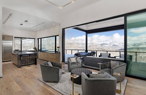 Snowmass Village House | Luxury Snowmass Village Mountain Home - walk to the ski slopes!