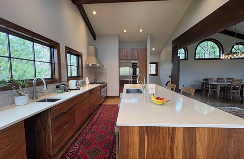 Broadmoor House | Luxury, spacious carriage house walking distance to the Broadmoor Hotel.