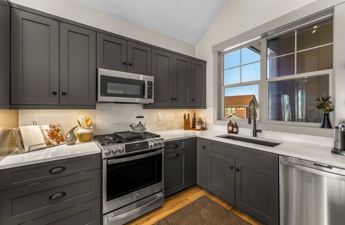 Grand Elk Ranch House | Luxury, Spacious Mtn Home - Private Hot Tub, Ski+Golf