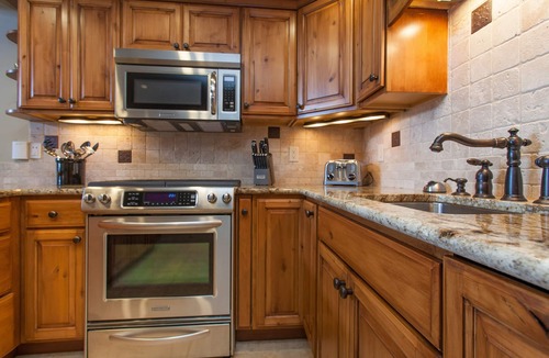 Steamboat Springs Condo | Luxury, Top-Floor, Ski-In/Ski-Out Condo w/Fireplace, Balcony & Shared Hot Tub
