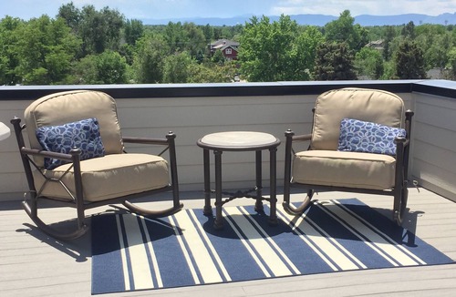 Englewood House | Luxury Townhome, AMAZING mtn views, Roof top deck! Swedish,DU, Red Rocks, skiing