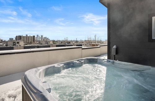 Jefferson Park House | Luxury Townhome in the Heart of the Mile High City