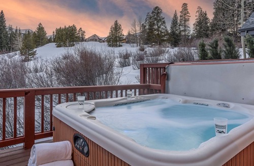 Peak 8 House | Luxury w/Mountain Views + Ski-in/Ski-out - Pines 75 Townhome