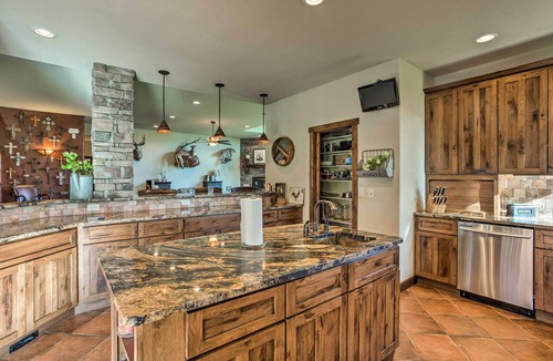 Parachute House | Luxury Waterfront Parachute House w/Fire Pit!
