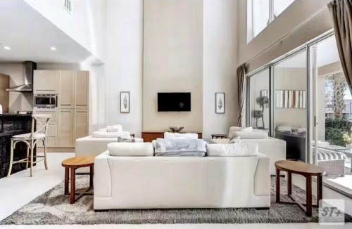 Almont House | Magic Village Townhouse, Minutes from Disney, Pool, Grill