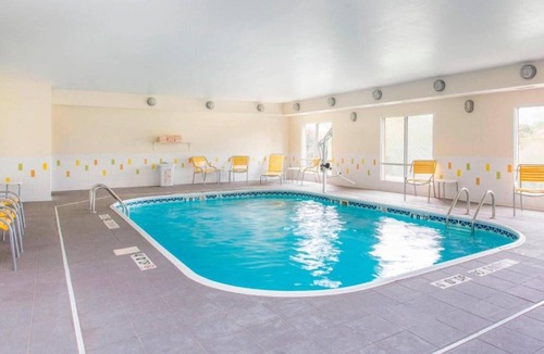 Greeley House | Maintain your balance at our modern hotel in Greeley CO