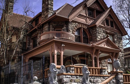 LoDo House | Make Memories in Denver! Indoor Swimming Pool, Pets Allowed!