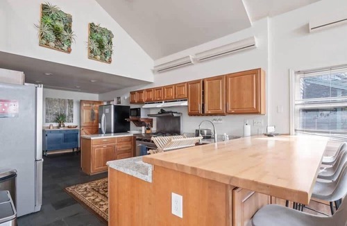 Leadville House | Mansion off Main, HotTub-Sauna-PoolTable-Pets OK!