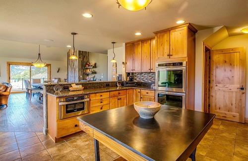 Windcliff Estates House | Mapes Vacation Rental Home at Windcliff by RedAwning