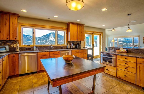 Windcliff Estates House | Mapes Vacation Rental Home at Windcliff by RedAwning