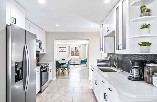 Arvada Plaza Area House | @ Marbella Lane - Modern 4BR Oasis near Olde Town