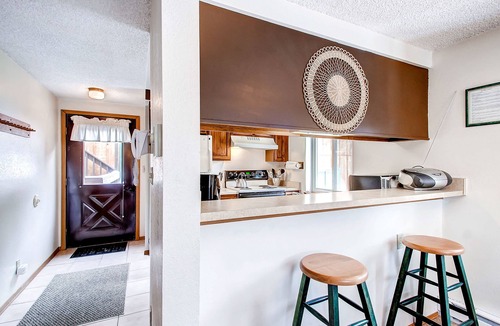 Warrior's Mark Condo | Mark IX #4: Outstanding Location - Close to Town and Slopes - Free Shuttle