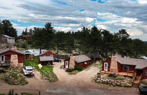 Red Feather Lakes Cabin | Marr's Mountain Cabins - Cabin 5