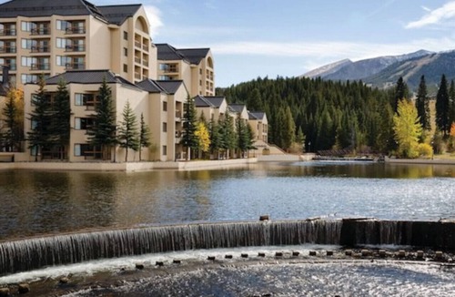 Peak 9 Condo | Marriott Mountain Valley Lodge Breckenridge Luxury Studio